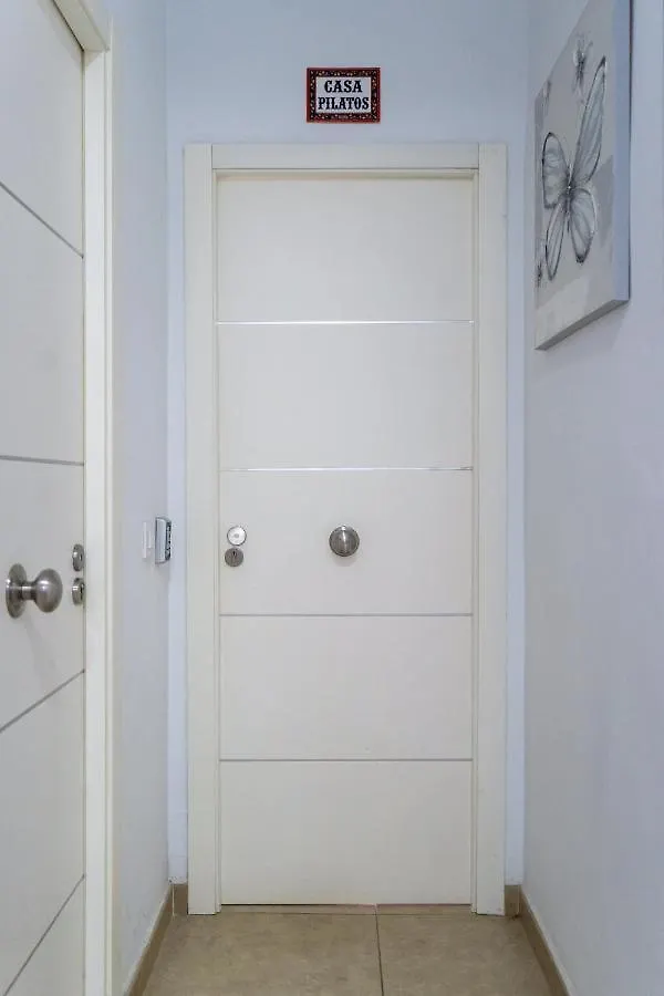 Homestay Invecar Holding Apartment Seville
